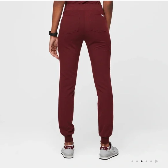 FIGS Technical Collection Jogger Pants Size Medium Maroon Drawstring Elastic - Picture 3 of 16